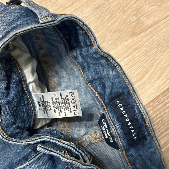 Aeropostale Super High Rise Jegging Distressed Denim Skinny Jeans Sz 2 - Picture 2 of 7